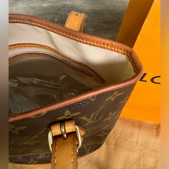 Louis Vuitton Petite bucket monogram - Picture 6 of 16